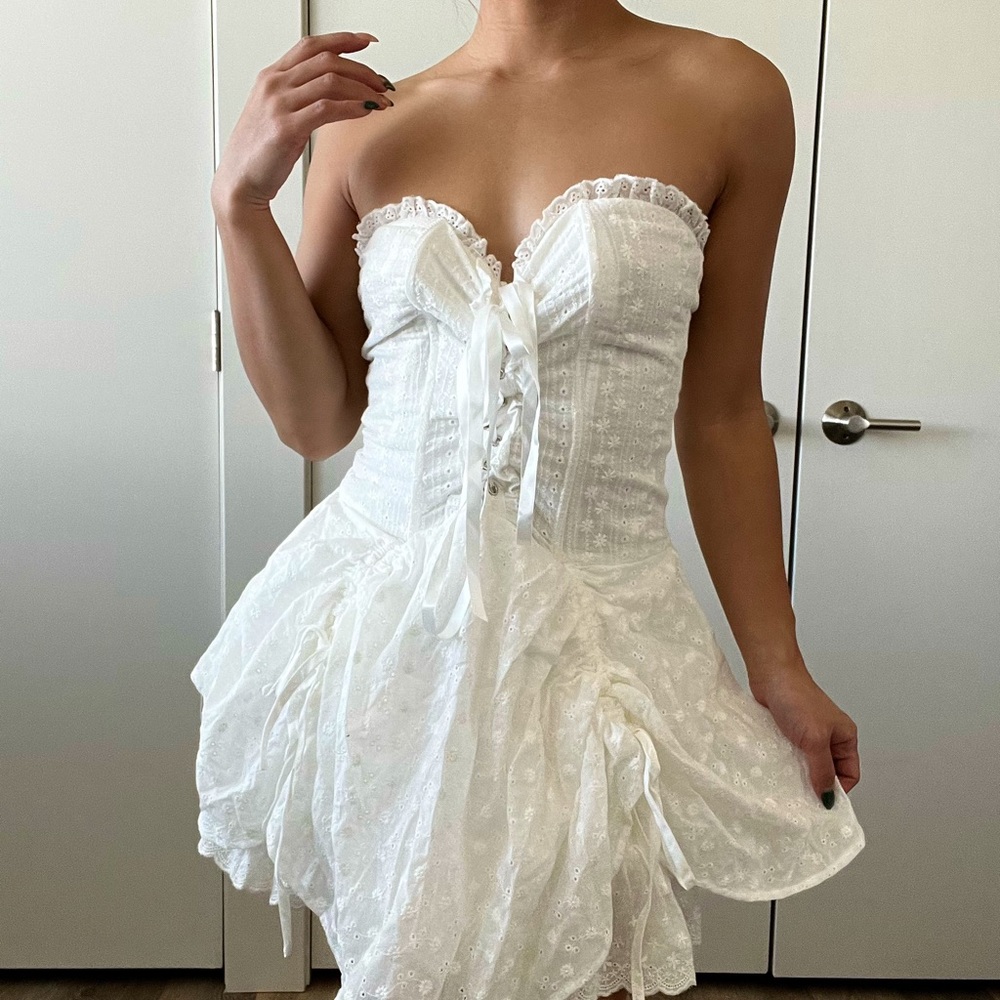 Girls of Summer Corset Dress in White